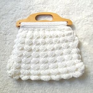 Chic White Crochet Handbag with Wood Handle